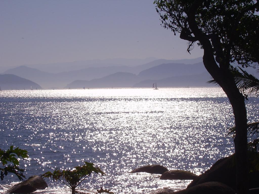 Sol-Lua Bangalo Com Uso Exclusivo Da Piscina Villa Ilhabela Exterior photo