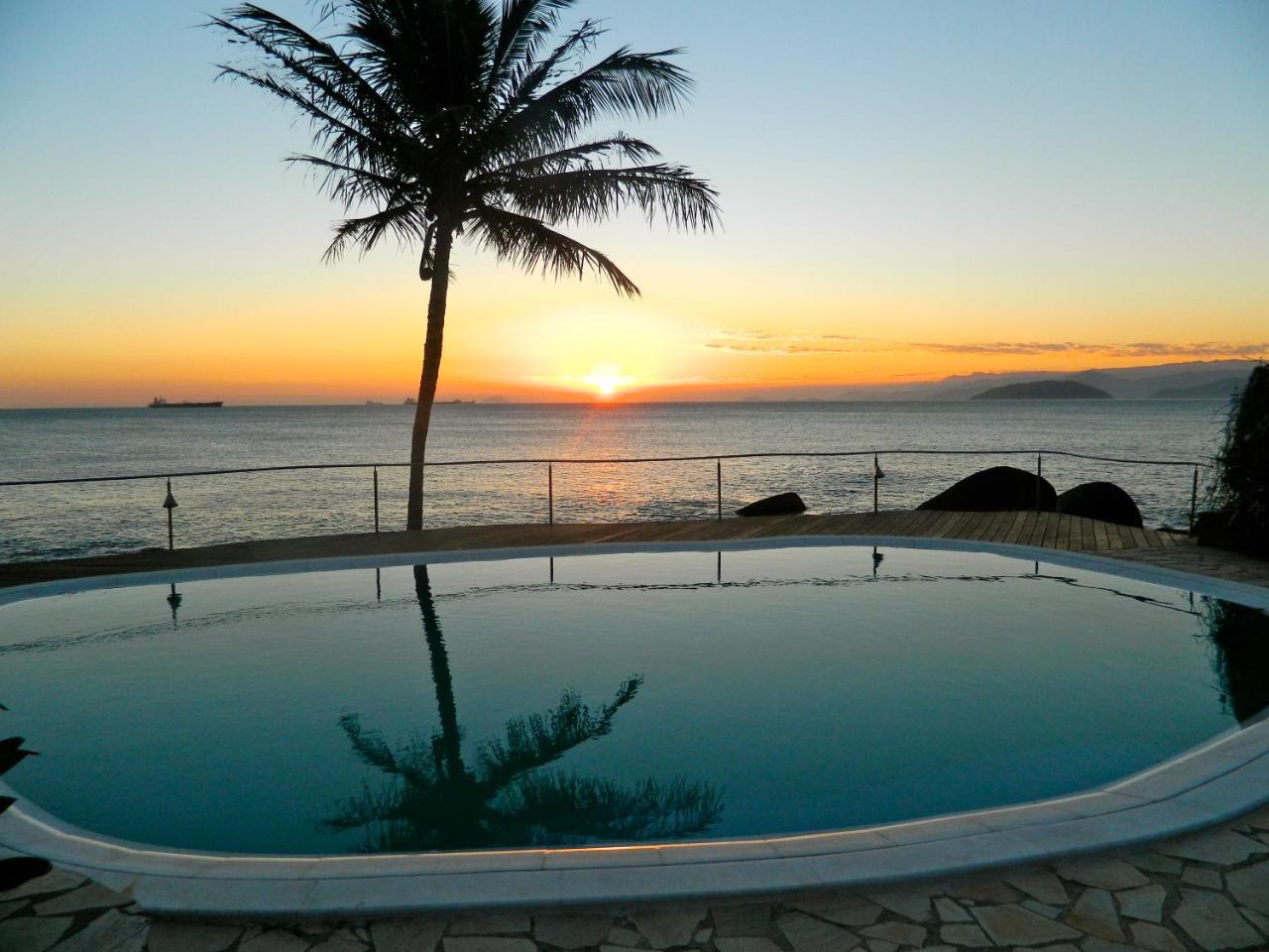 Sol-Lua Bangalo Com Uso Exclusivo Da Piscina Villa Ilhabela Exterior photo